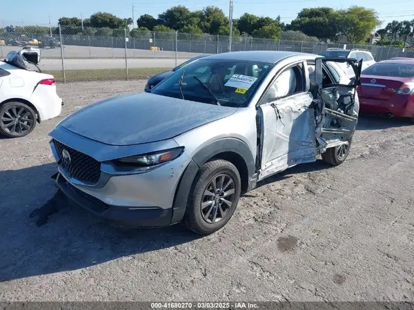 3MVDMABL9LM102688 2020 MAZDA CX-30 - Image 2