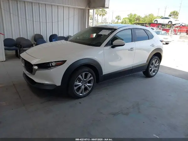 3MVDMACL0MM228325 2021 MAZDA CX-30 - Image 2