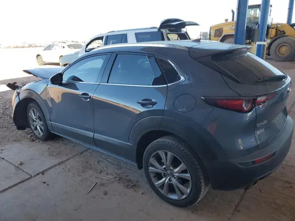 3MVDMAEM2LM109681 2020 MAZDA CX-30 - Image 2
