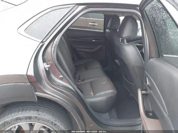 3MVDMAEM6LM108338 2020 MAZDA CX-30 - Image 8