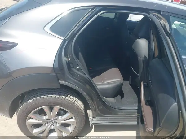 3MVDMAEM7LM128985 2020 MAZDA CX-30 - Image 8