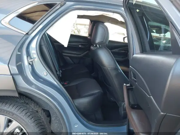 3MVDMAEMXLM119990 2020 MAZDA CX-30 - Image 8