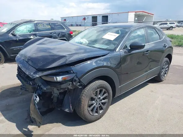 3MVDMBAL0MM254030 2021 MAZDA CX-30 - Image 2