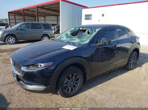 3MVDMBAL1NM422758 2022 MAZDA CX-30 - Image 2
