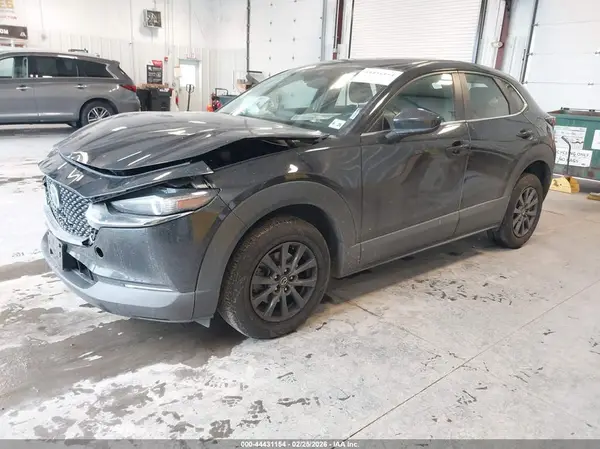 3MVDMBAL4MM258212 2021 MAZDA CX-30 - Image 2