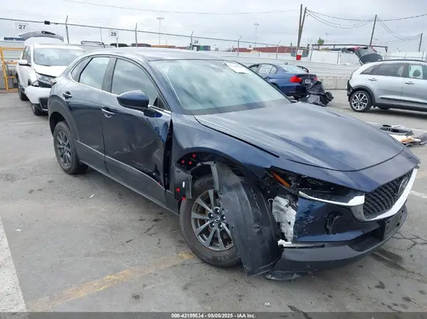 3MVDMBAL6NM401498 2022 MAZDA CX-30 - Image 1