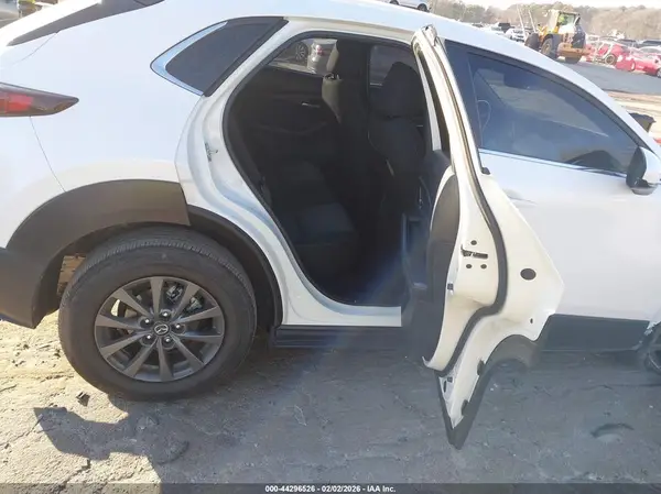 3MVDMBAL6NM431004 2022 MAZDA CX-30 - Image 8