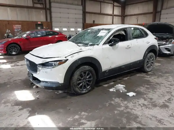 3MVDMBAL8NM437421 2022 MAZDA CX-30 - Image 2