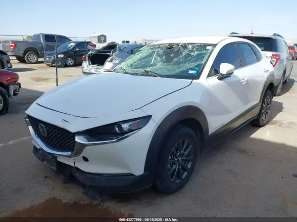 3MVDMBAL9NM415797 2022 MAZDA CX-30 - Image 2