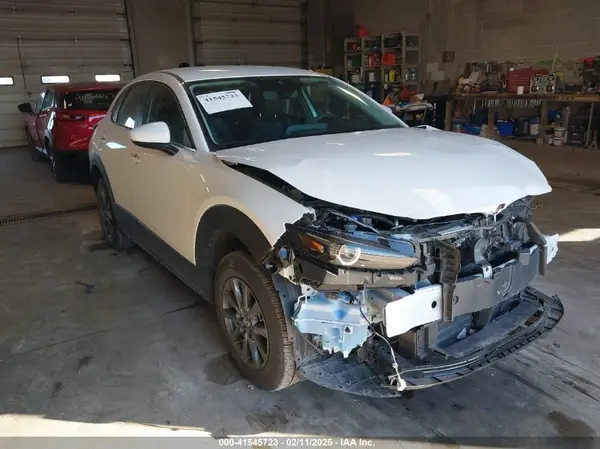 3MVDMBAM0PM583484 2023 MAZDA CX-30 - Image 1