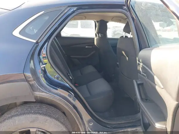 3MVDMBAM1PM540711 2023 MAZDA CX-30 - Image 8