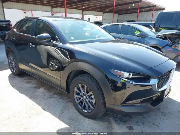 3MVDMBAM1RM694175 2024 MAZDA CX-30 - Image 1