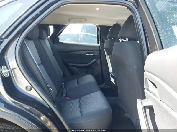 3MVDMBAM1RM694175 2024 MAZDA CX-30 - Image 8