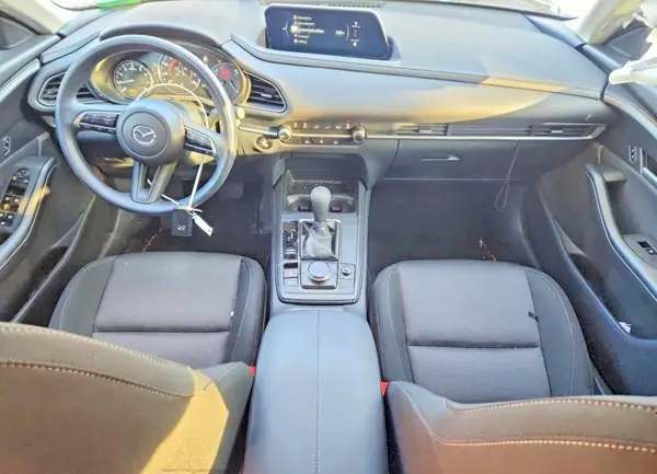 3MVDMBAM1SM765221 2025 MAZDA CX-30 - Image 8