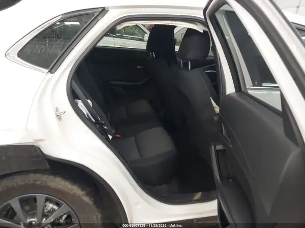 3MVDMBAM1SM774534 2025 MAZDA CX-30 - Image 8