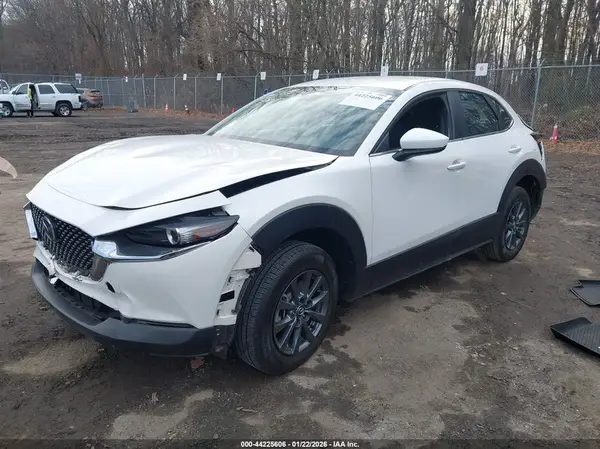 3MVDMBAM2RM670631 2024 MAZDA CX-30 - Image 2