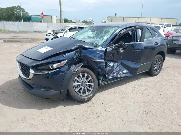 3MVDMBAM2RM718080 2024 MAZDA CX-30 - Image 2