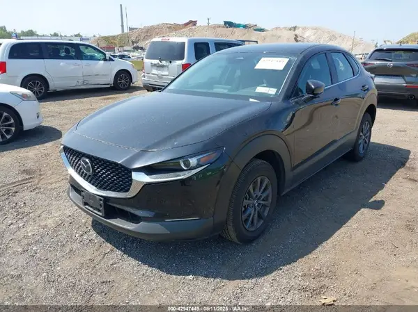 3MVDMBAM3RM671335 2024 MAZDA CX-30 - Image 2
