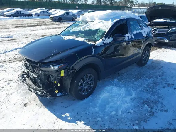 3MVDMBAM4RM661588 2024 MAZDA CX-30 - Image 2