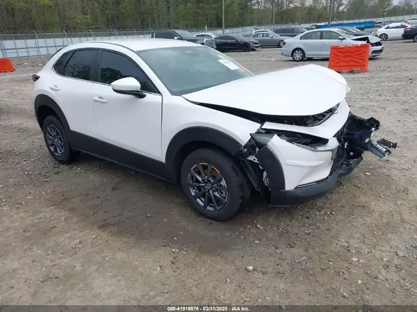 3MVDMBAM4RM686488 2024 MAZDA CX-30 - Image 1
