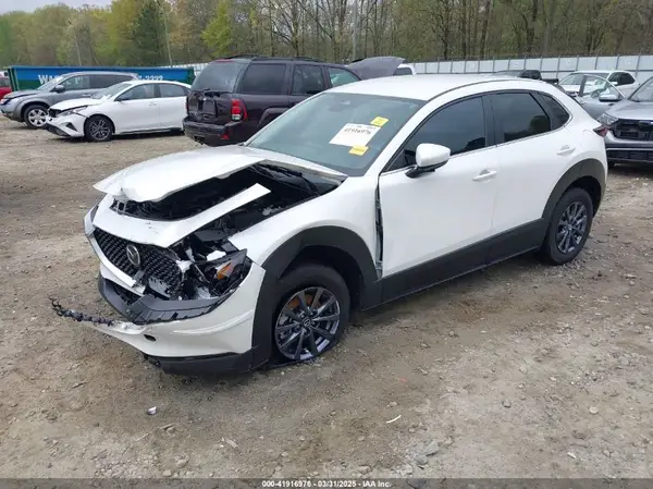 3MVDMBAM4RM686488 2024 MAZDA CX-30 - Image 2
