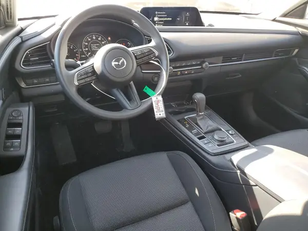 3MVDMBAM5SM756456 2025 MAZDA CX-30 - Image 8