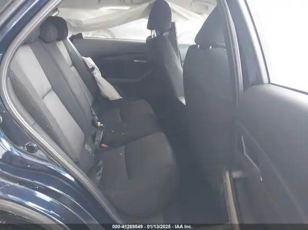 3MVDMBAM5SM762984 2025 MAZDA CX-30 - Image 8