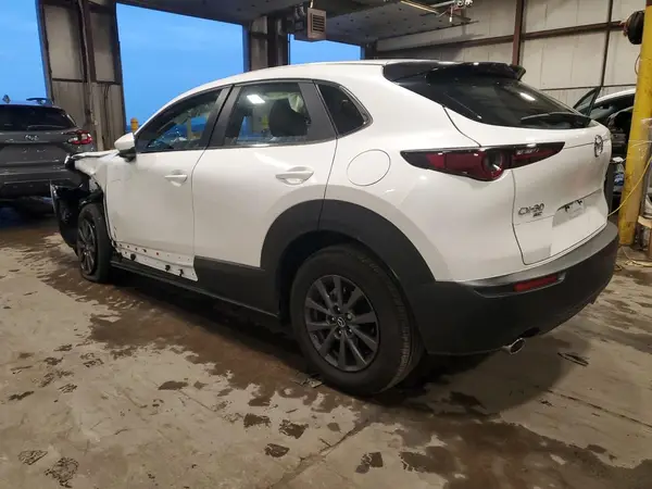 3MVDMBAM5SM846125 2025 MAZDA CX-30 - Image 2