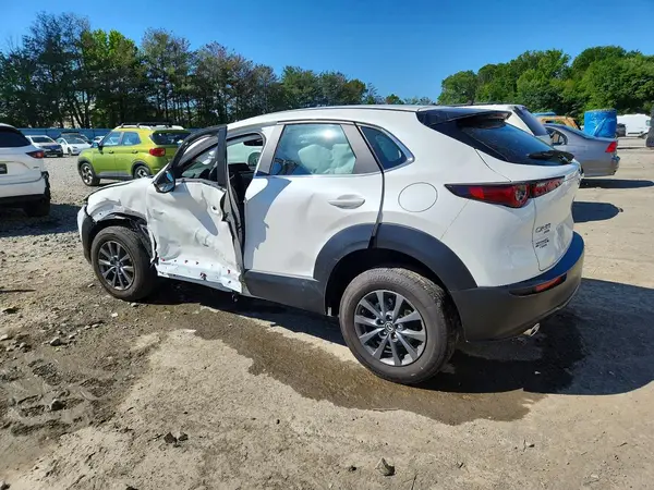 3MVDMBAM5SM848859 2025 MAZDA CX-30 - Image 2