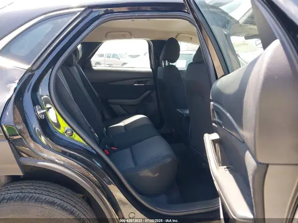 3MVDMBAM6RM643562 2024 MAZDA CX-30 - Image 8