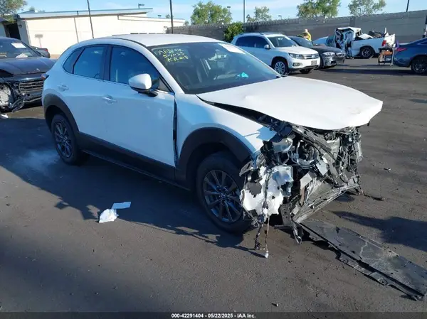 3MVDMBAM7PM556878 2023 MAZDA CX-30 - Image 1