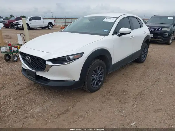 3MVDMBAM7RM709956 2024 MAZDA CX-30 - Image 2