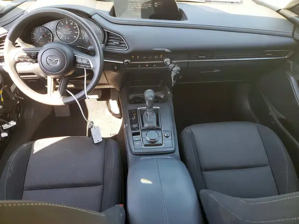 3MVDMBAM7SM831562 2025 MAZDA CX-30 - Image 8