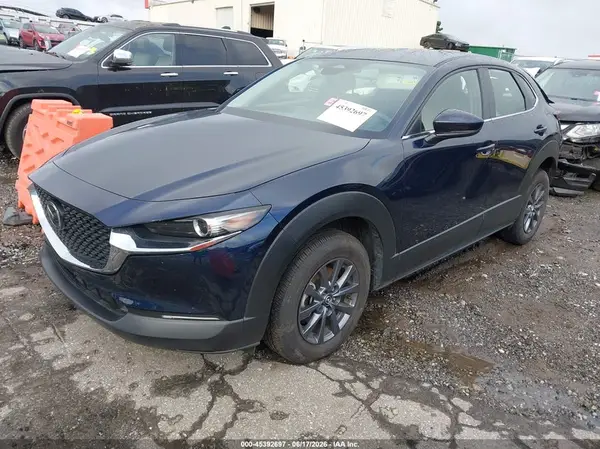 3MVDMBAM7SM832565 2025 MAZDA CX-30 - Image 2