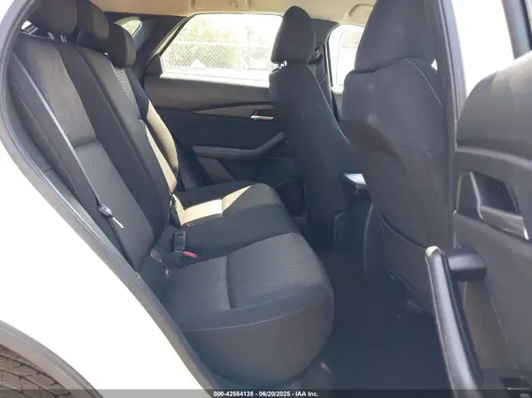 3MVDMBAM8PM543864 2023 MAZDA CX-30 - Image 8