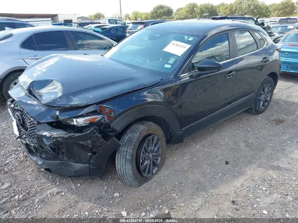 3MVDMBAM8RM607825 2024 MAZDA CX-30 - Image 2