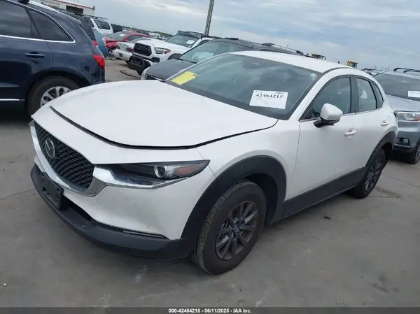 3MVDMBAM8RM675588 2024 MAZDA CX-30 - Image 2