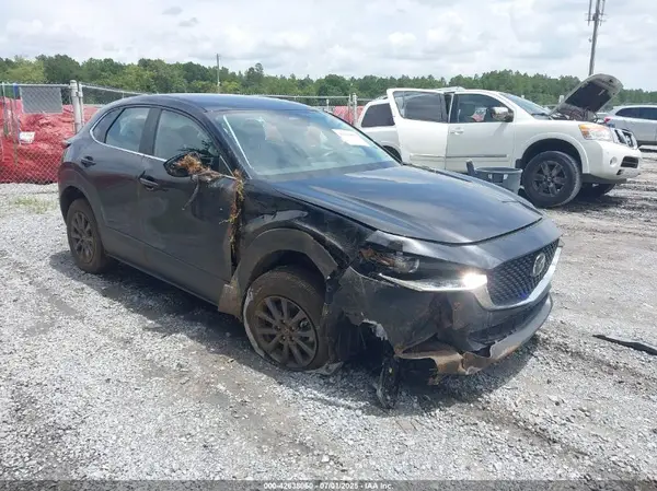 3MVDMBAM8RM682850 2024 MAZDA CX-30 - Image 1