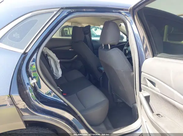 3MVDMBAM8SM780217 2025 MAZDA CX-30 - Image 8