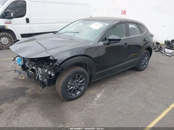 3MVDMBAM9RM721025 2024 MAZDA CX-30 - Image 2