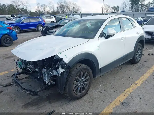 3MVDMBAMXPM587042 2023 MAZDA CX-30 - Image 2