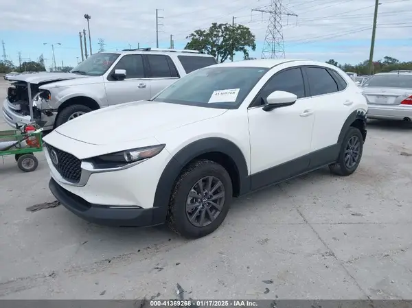 3MVDMBAMXRM610693 2024 MAZDA CX-30 - Image 2