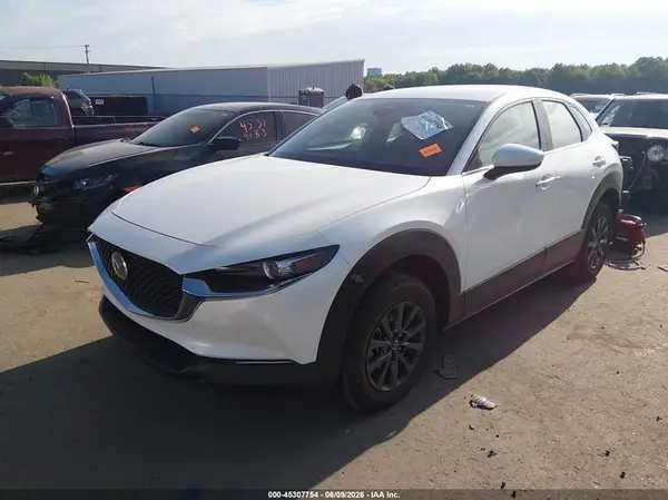 3MVDMBAMXRM647887 2024 MAZDA CX-30 - Image 2