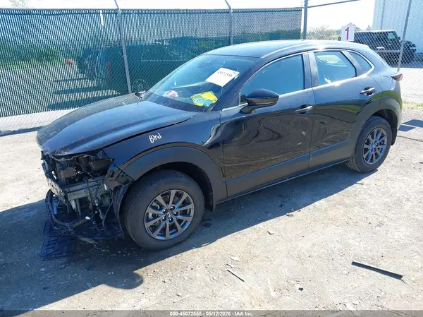 3MVDMBAMXSM831815 2025 MAZDA CX-30 - Image 2