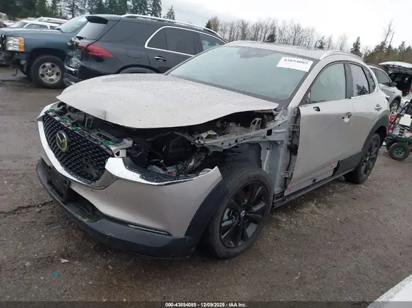 3MVDMBAY2NM437958 2022 MAZDA CX-30 - Image 2