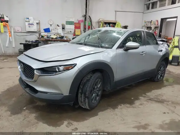3MVDMBBL0LM113293 2020 MAZDA CX-30 - Image 2