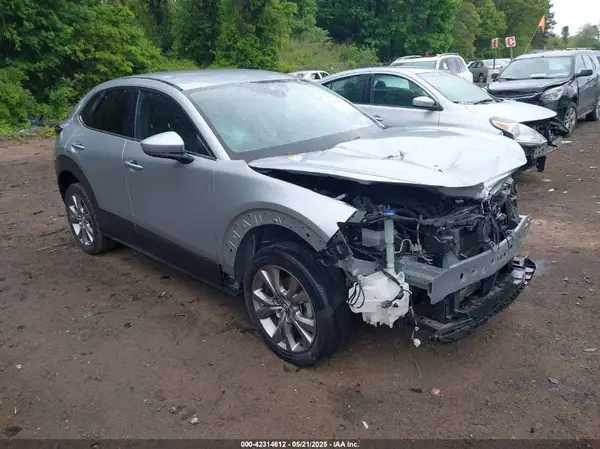 3MVDMBBL0MM237677 2021 MAZDA CX-30 - Image 1