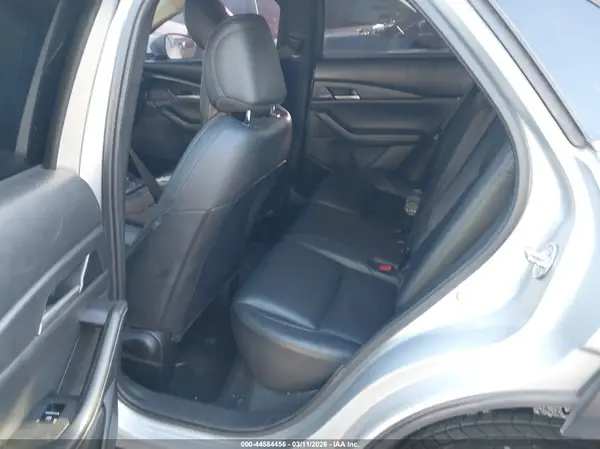 3MVDMBBL1MM243200 2021 MAZDA CX-30 - Image 8