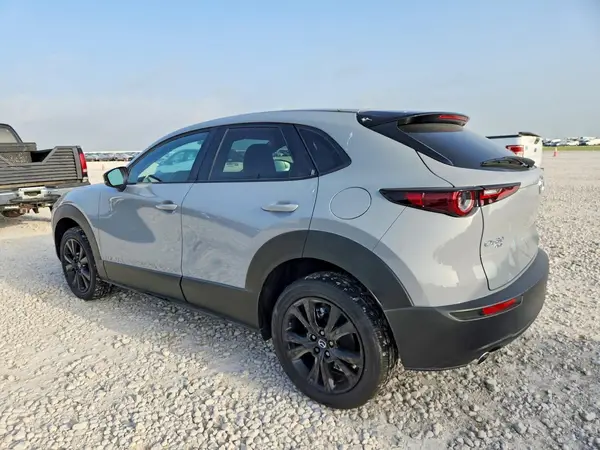 3MVDMBBL1TM146464 2026 MAZDA CX-30 - Image 2
