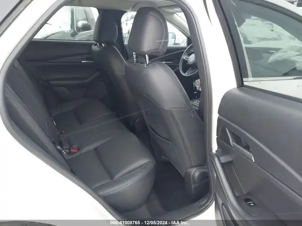 3MVDMBBL2NM400377 2022 MAZDA CX-30 - Image 8